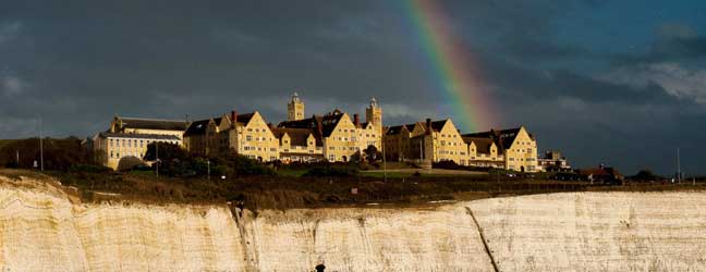 Programme d’été adolescents campus Brighton Roedean pour lycéen (Brighton en Angleterre)