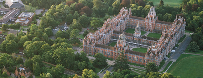 Camp linguistique d’été Tottenham football - Royal Holloway- University of London pour enfant (Londres en Angleterre)