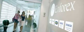 Ecoles de langues pour un adulte - ENFOREX - Barcelone