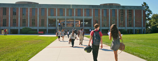 Camp linguistique d’été Hayward - California State University East bay pour lycéen (San Francisco aux Etats-Unis)